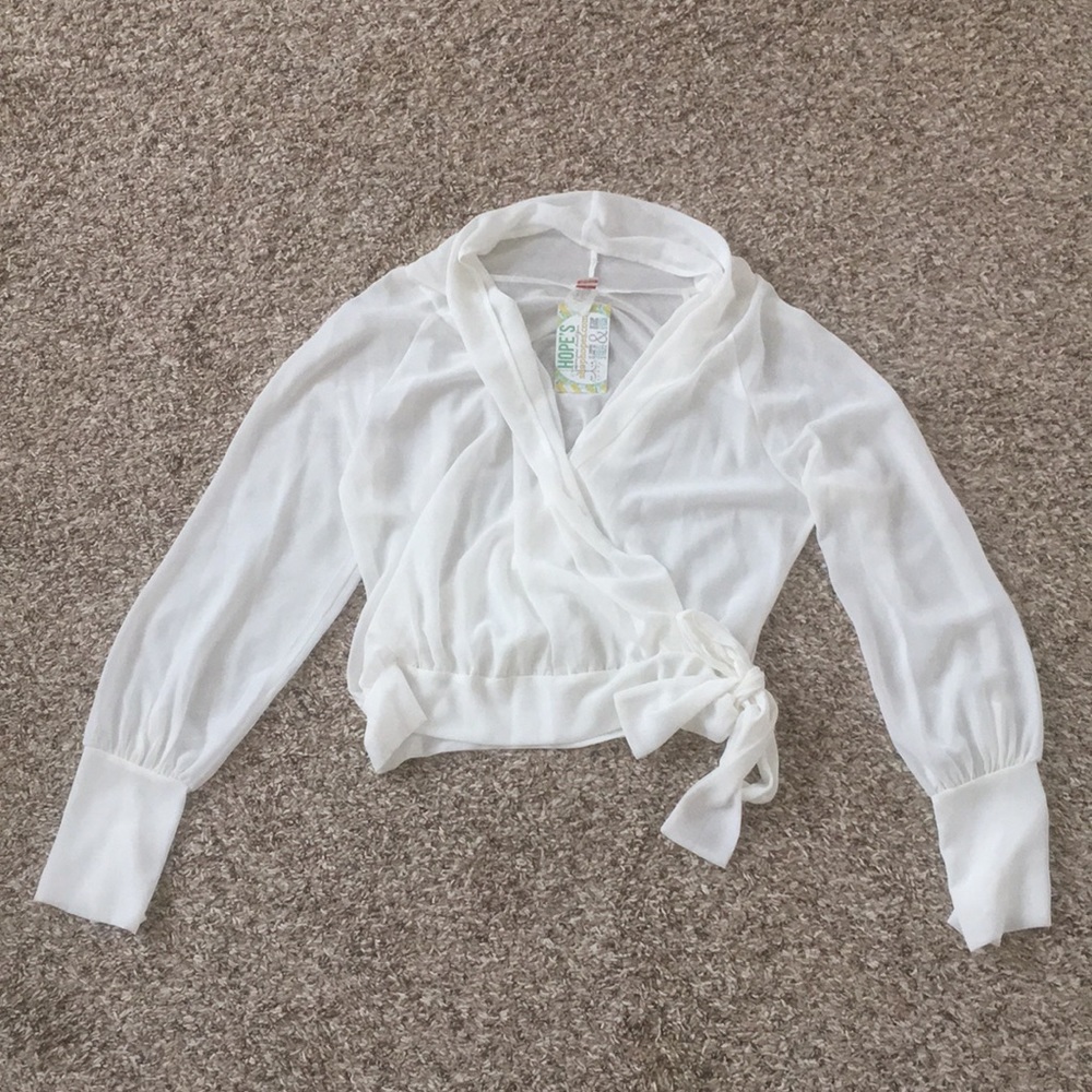 Hope’s Boutique White Top